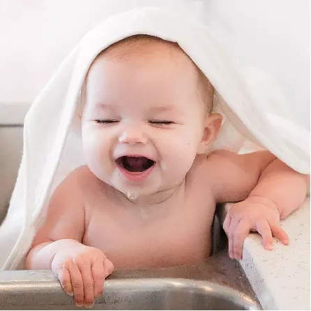 Supper soft bath hooded cartoon towel for baby OEM