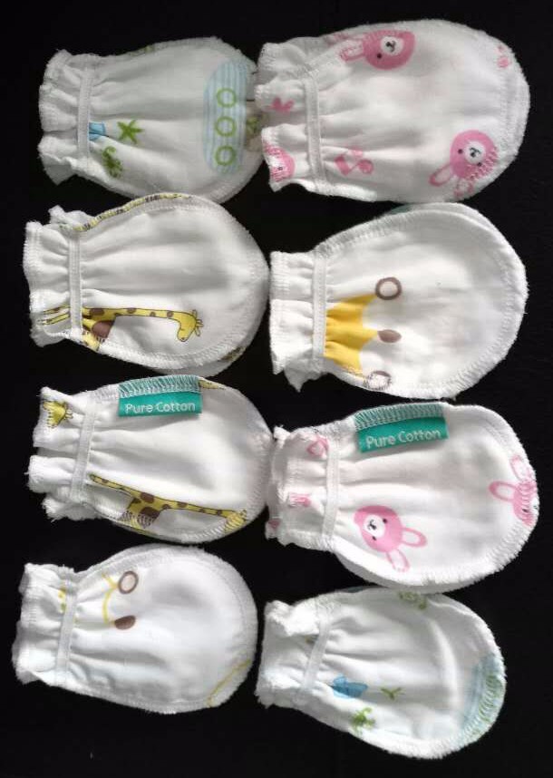 Infant  mittens and shoes （0-12 months）