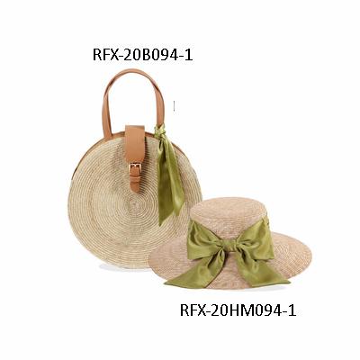 beach bag and hat