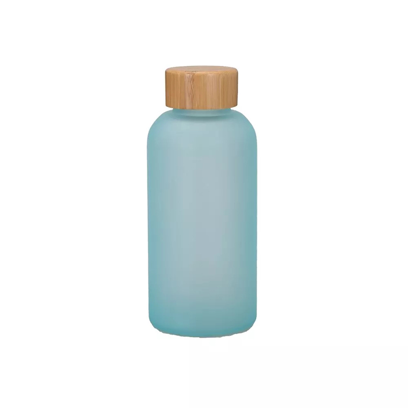 Glass Water Bottle Coated with Silicone