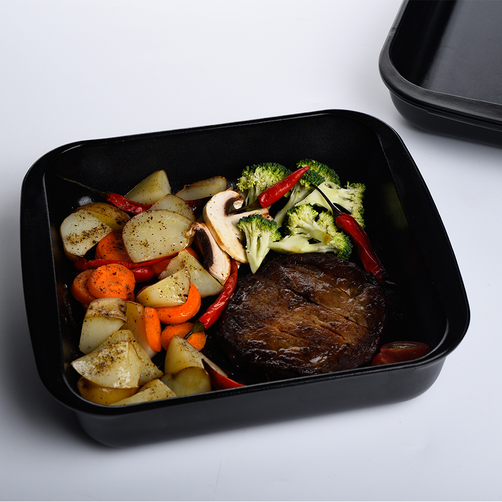 Heat resistant glass baking dish with non-stick coating