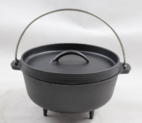 Cast iron dutch oven