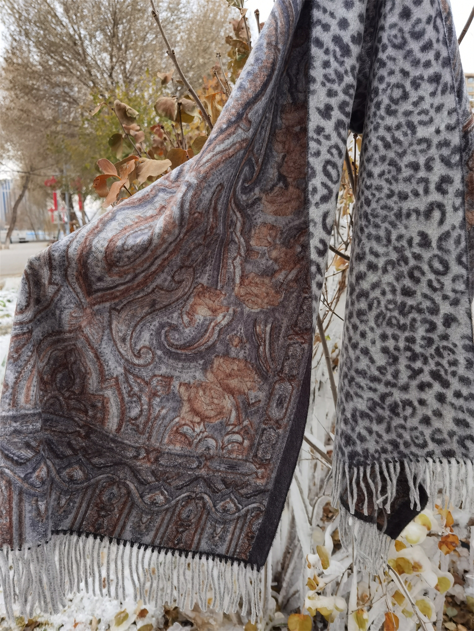 Cashmere printed heavy shawl